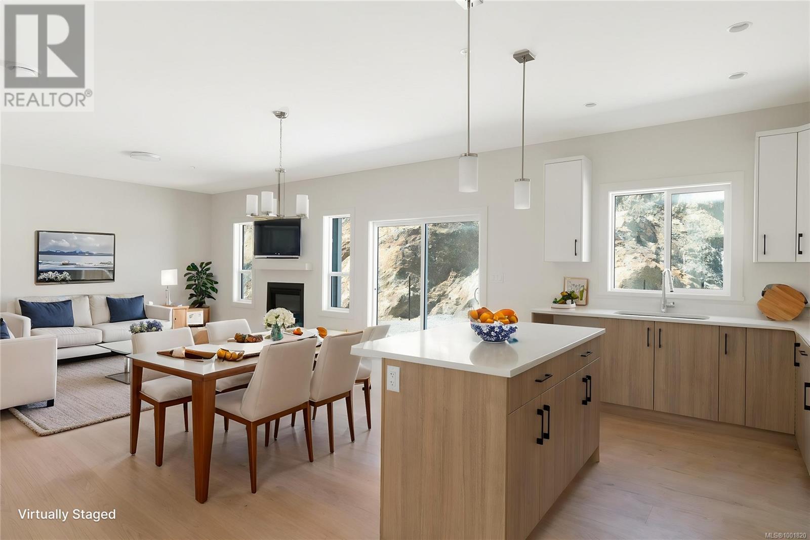 Property at 2009 West Park Lane image 3