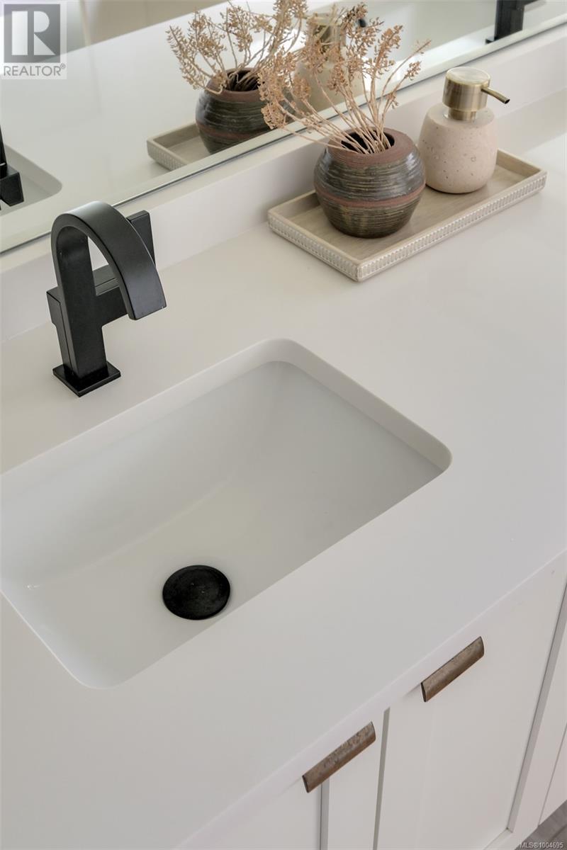 Property at 2091 Stonehewer Pl image 1