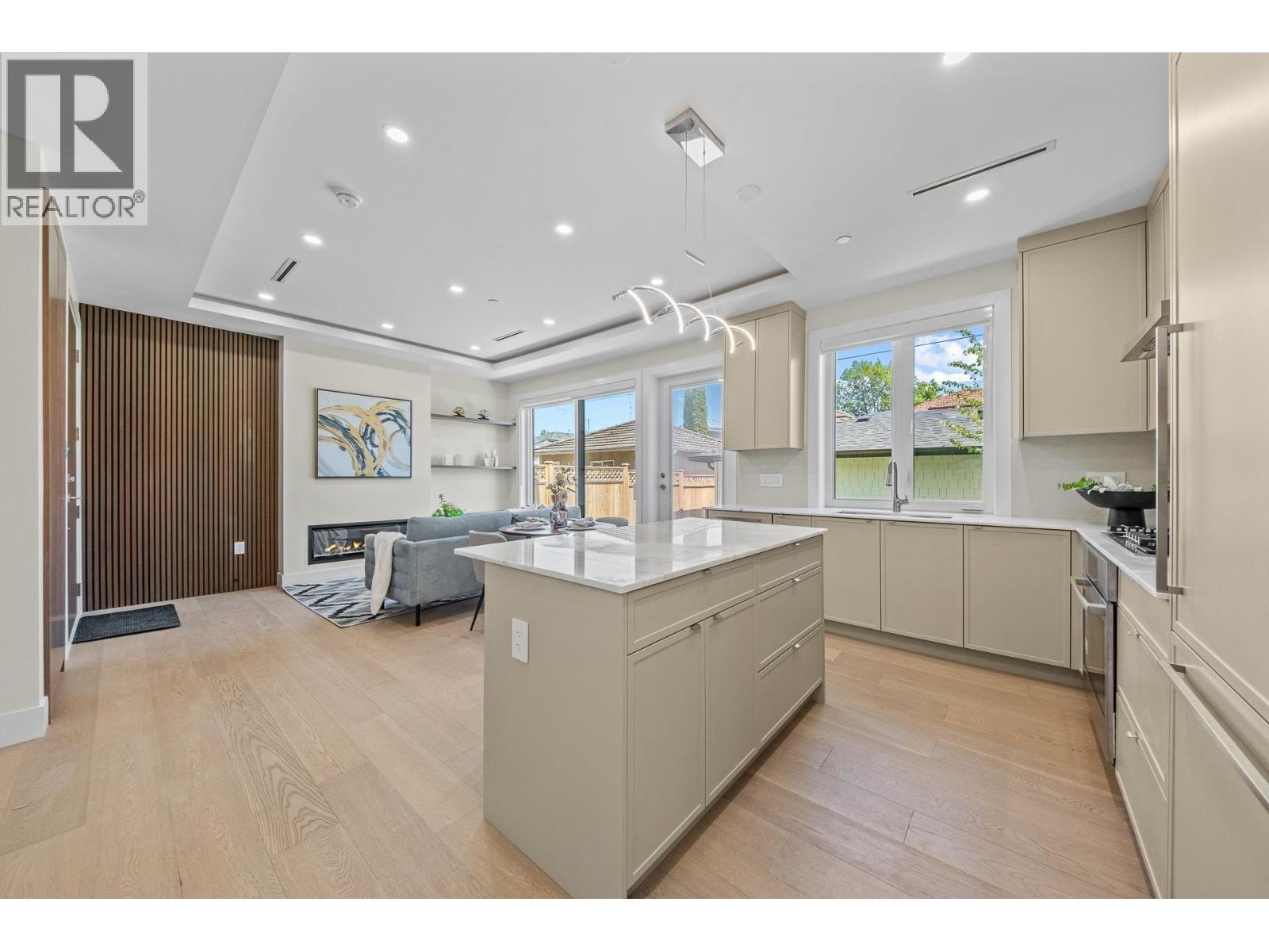 2 4650 Gothard Street, Vancouver, British Columbia  V5R 3K7 - Photo 4 - R3025938