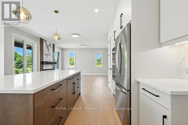 4203 Liberty Crossing, London South, Ontario  N6P 0L1 - Photo 11 - X12280055