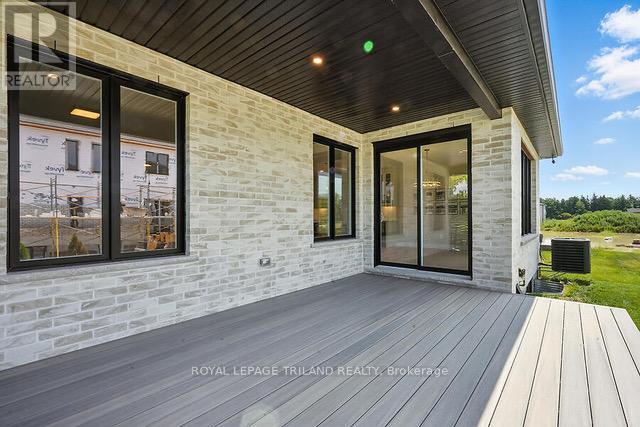 4203 Liberty Crossing, London South, Ontario  N6P 0L1 - Photo 42 - X12280055
