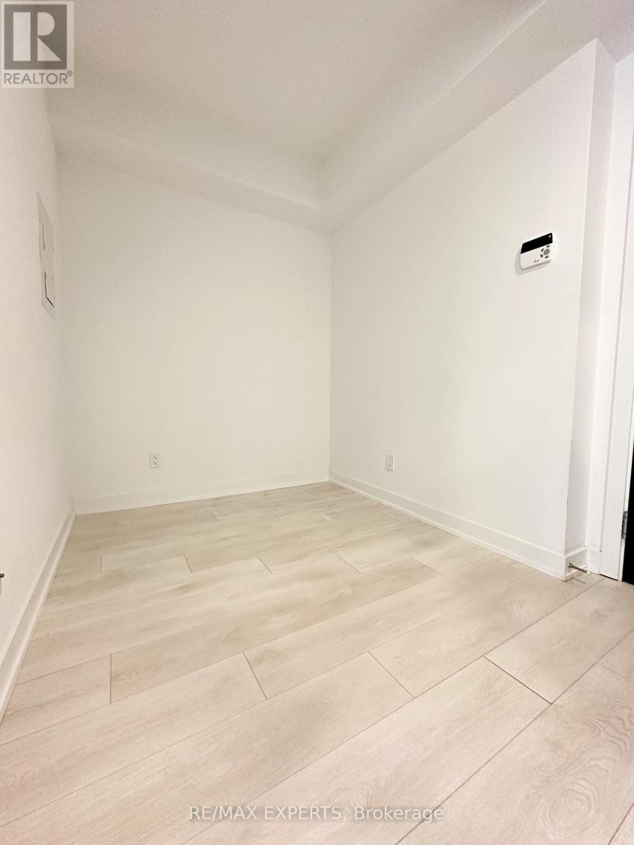 1310 - 501 Yonge Street, Toronto, Ontario  M4Y 0H2 - Photo 7 - C12279888