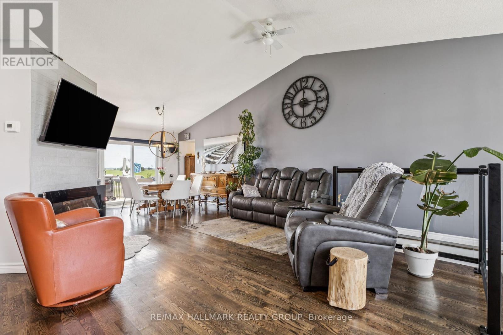 585 Blue Corner Road, Champlain, Ontario  K0B 1K0 - Photo 3 - X12280043