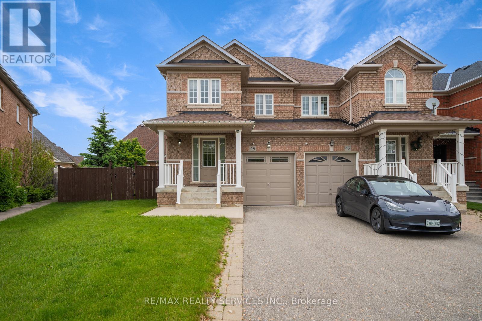 Property at 49 WOODCOTE CRESCENT image 1