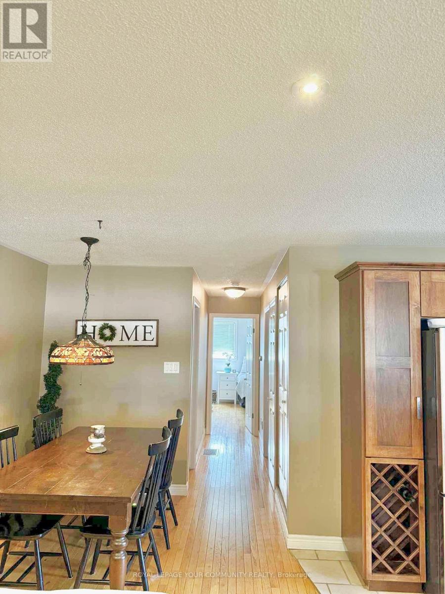 69 Branlyn Crescent, Brantford, Ontario  N3P 2A1 - Photo 7 - X12279872