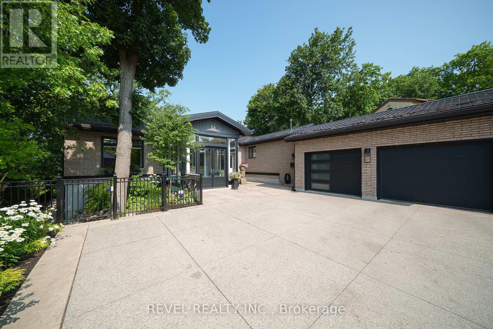 Property at 26 SCARFE GARDENS image 3