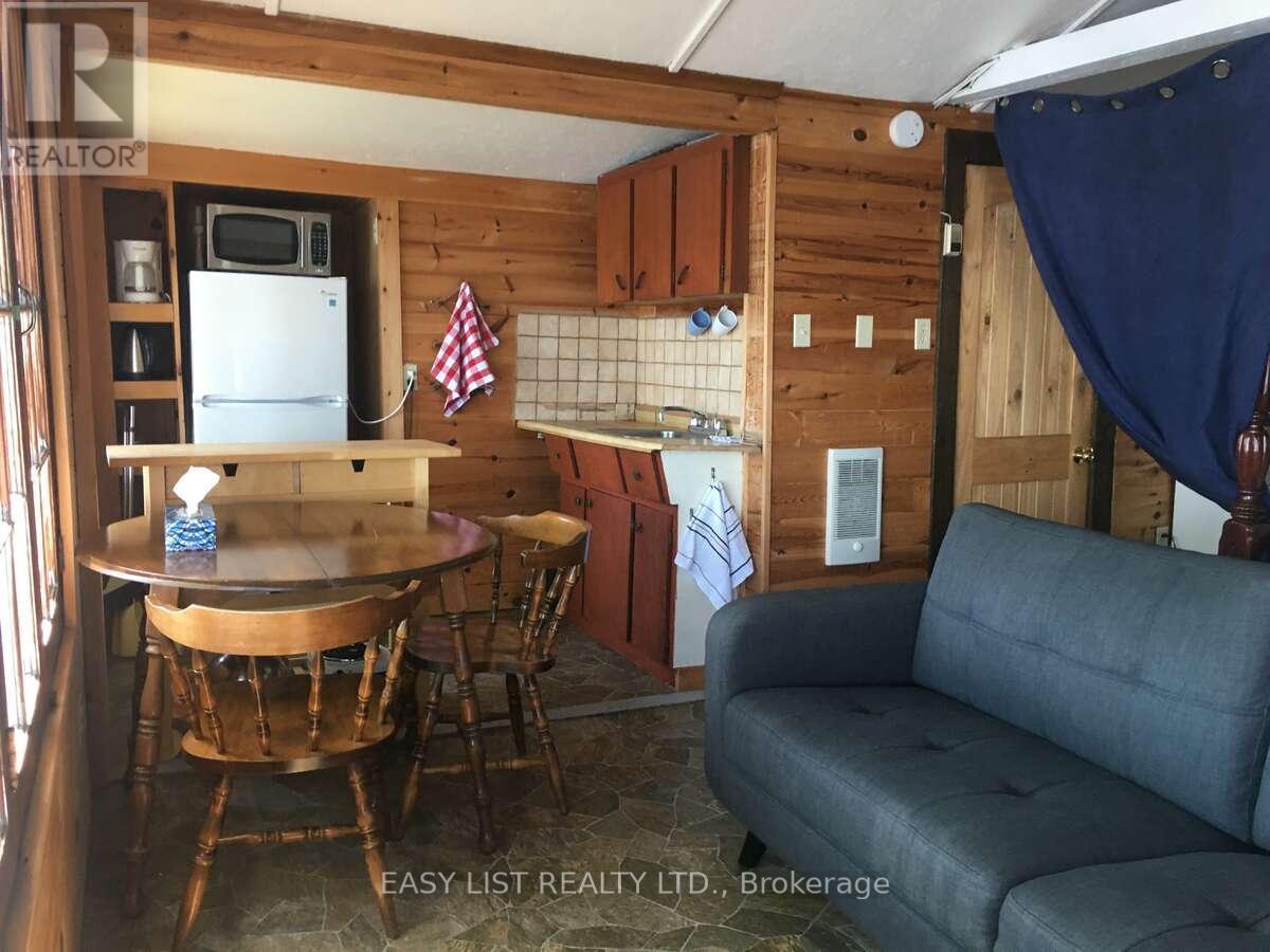 1045 Reynolds Road, Minden Hills, Ontario  K0M 2K0 - Photo 27 - X12279914