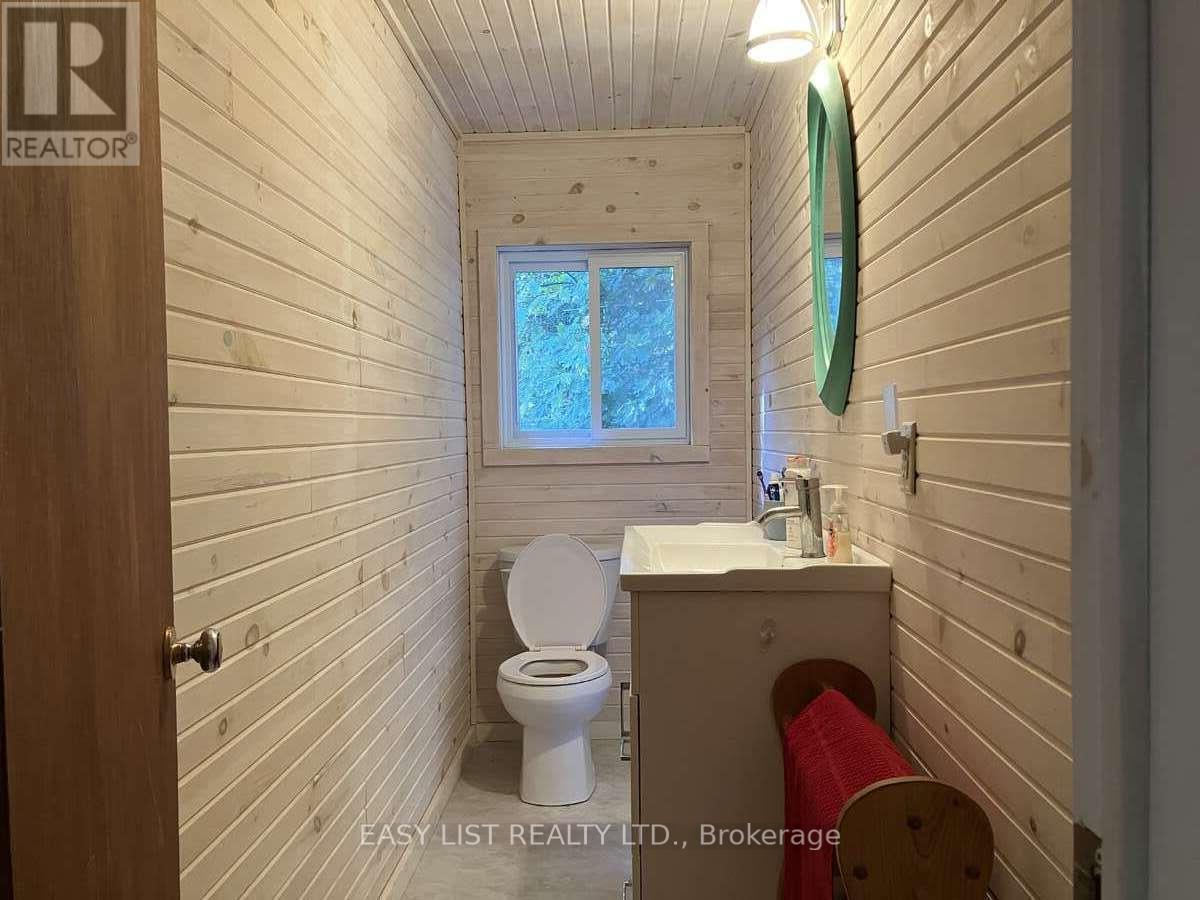 1045 Reynolds Road, Minden Hills, Ontario  K0M 2K0 - Photo 9 - X12279914