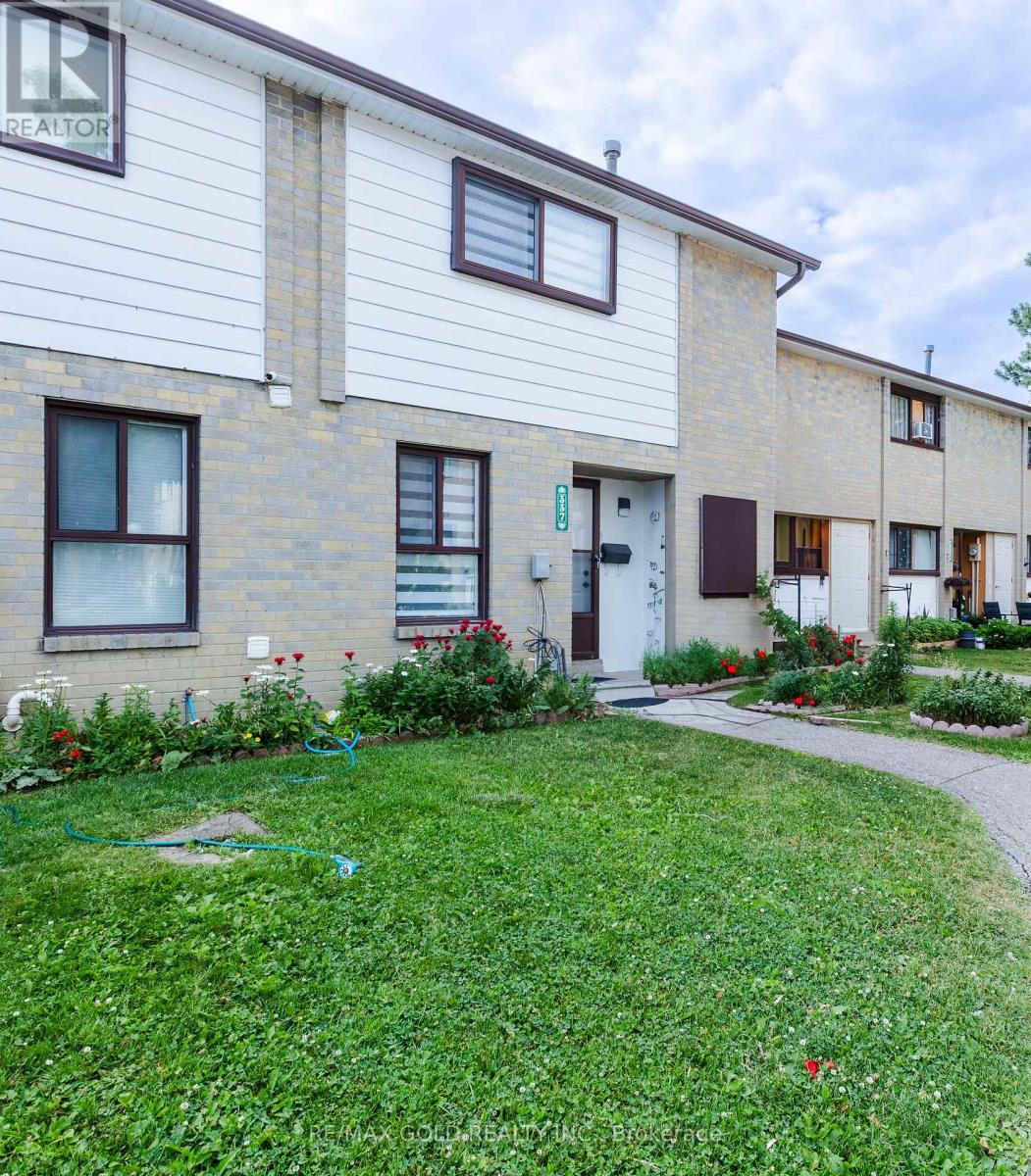Property at 337 FLEETWOOD CRESCENT image 1