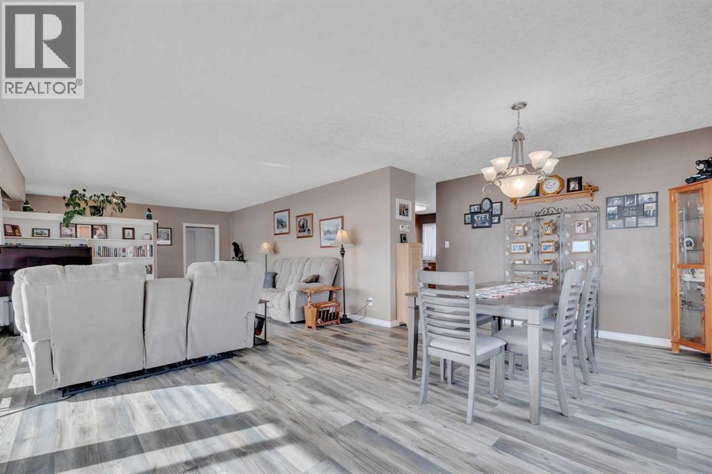 6010 50 Avenue, Lacombe, Alberta  T4L 0H8 - Photo 10 - A2213771