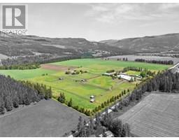 910 Lumby Mabel Lake Road Lumby Valley