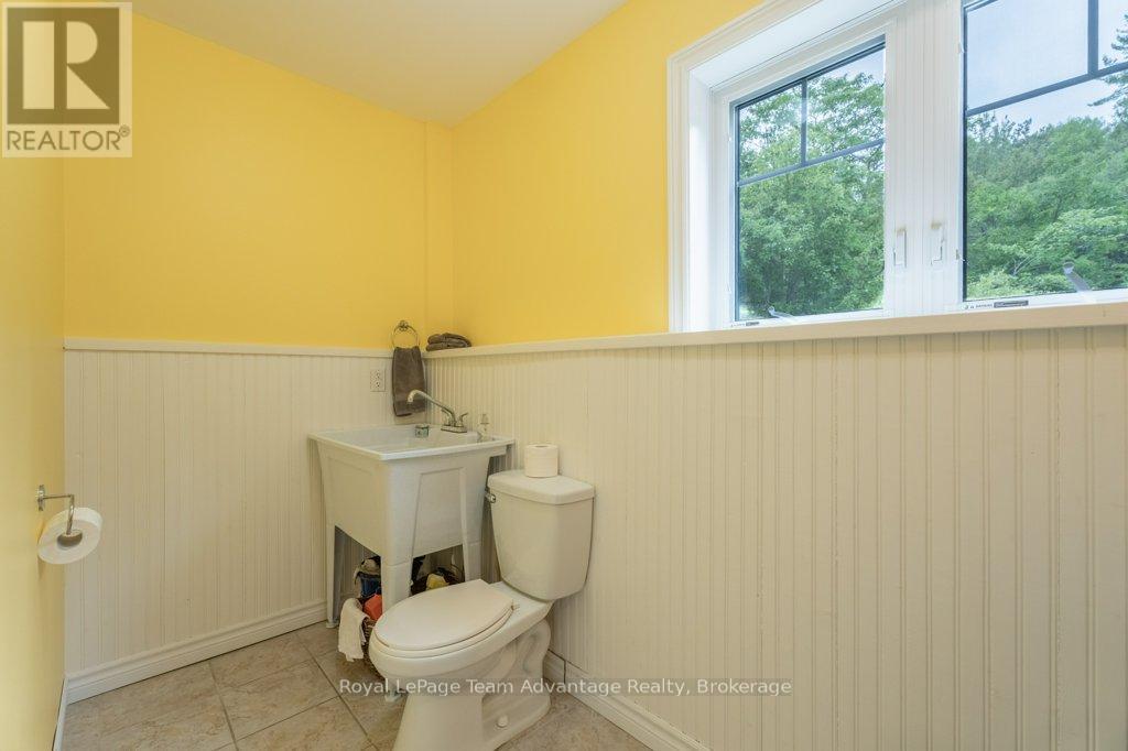 39 Big Sound Road, Mcdougall, Ontario  P0G 1G0 - Photo 38 - X12238154