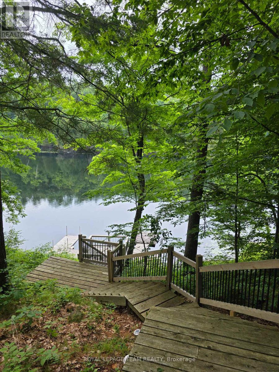315 Silvery Lane, Tay Valley, Ontario  K0G 2B0 - Photo 21 - X12279922