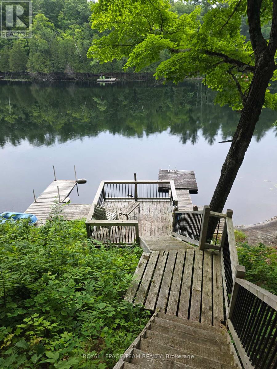 315 Silvery Lane, Tay Valley, Ontario  K0G 2B0 - Photo 20 - X12279922