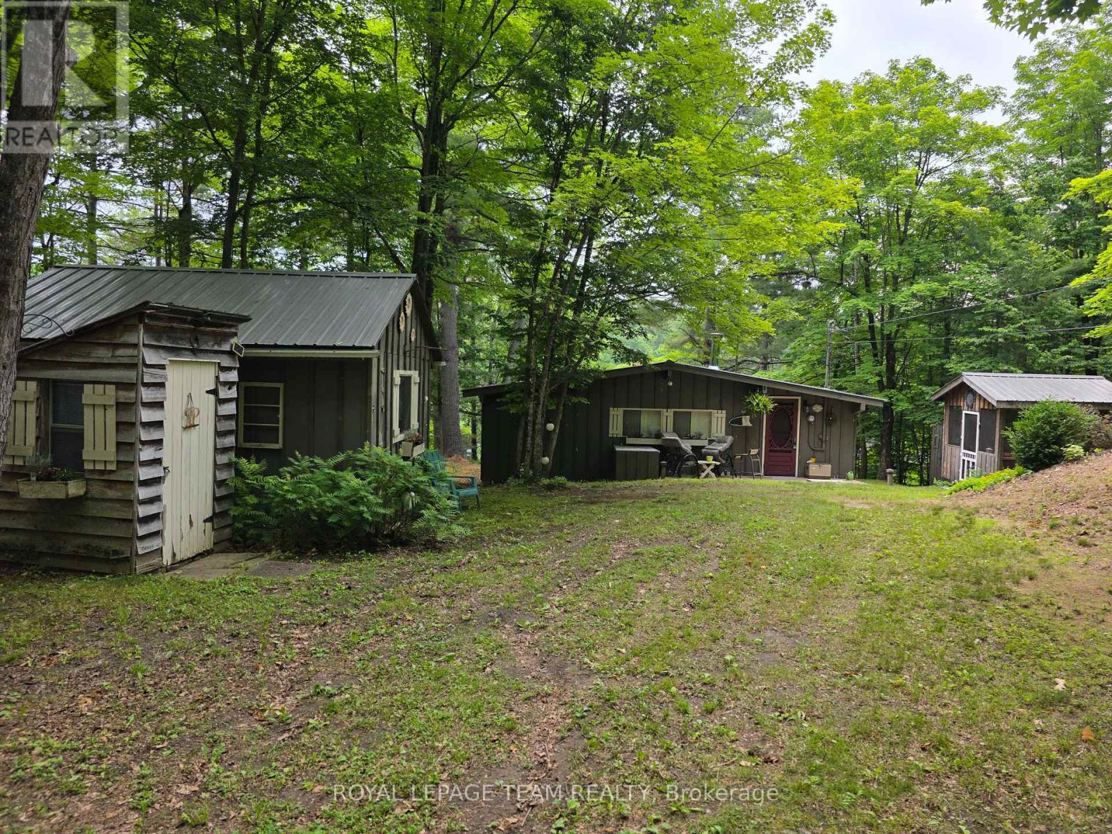 315 Silvery Lane, Tay Valley, Ontario  K0G 2B0 - Photo 15 - X12279922