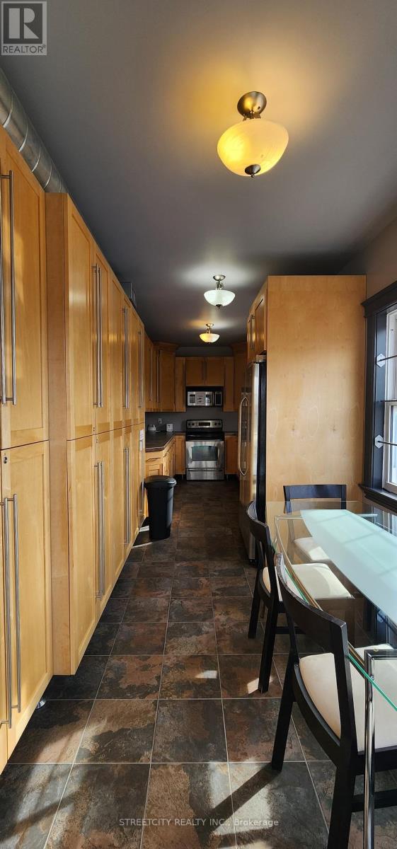 201 - 339 Horton Street E, London East, Ontario  N6B 1L6 - Photo 10 - X12280089