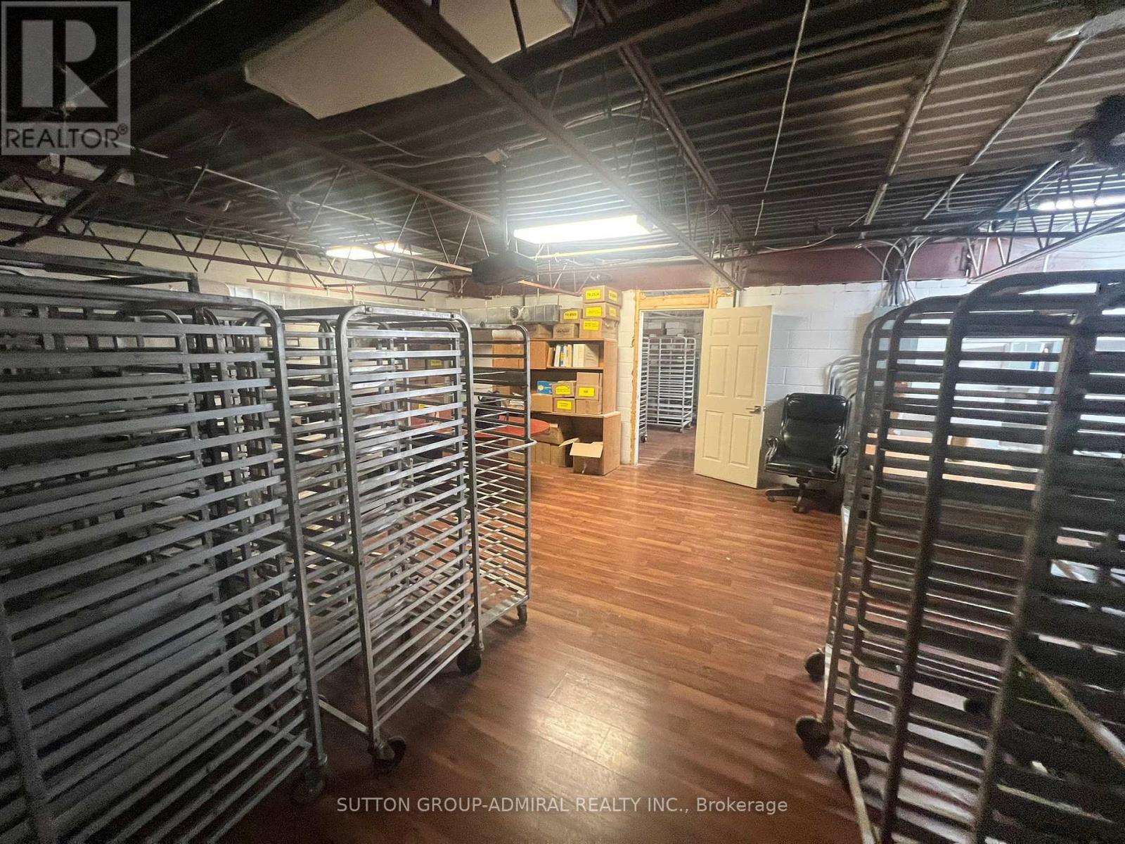 10,11,12,13 & 14 - 418 Hanlan Road, Vaughan, Ontario  L4L 3Z1 - Photo 20 - N12279763