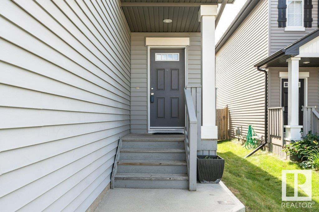 Property at 5309 14 AV SW image 1