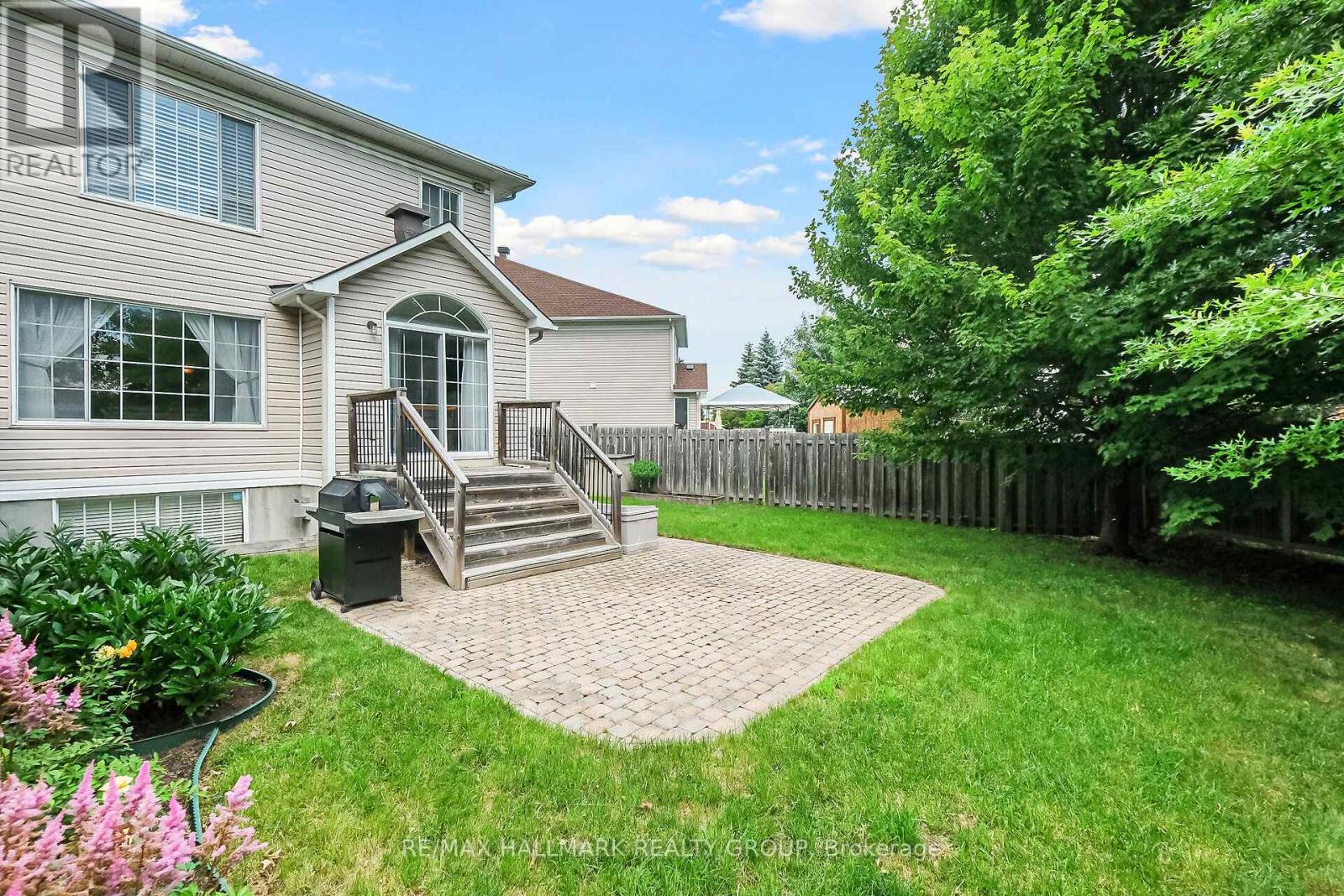 Property at 15 MCPEAKE PLACE image 5