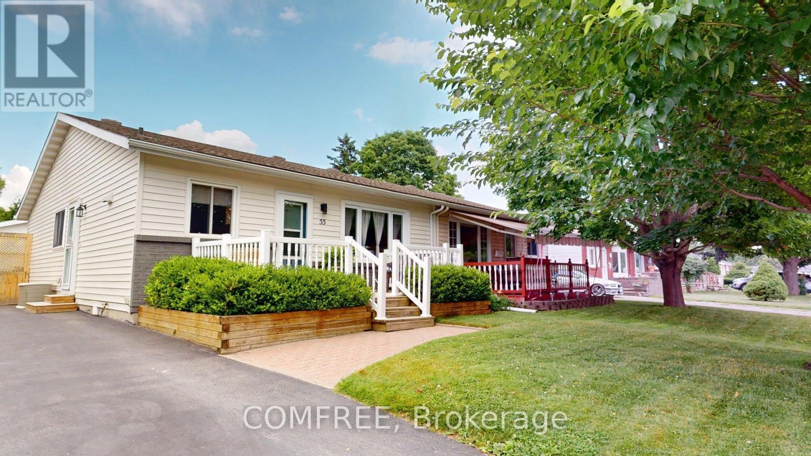 Property at 55 BINSCARTH CRESCENT image 2