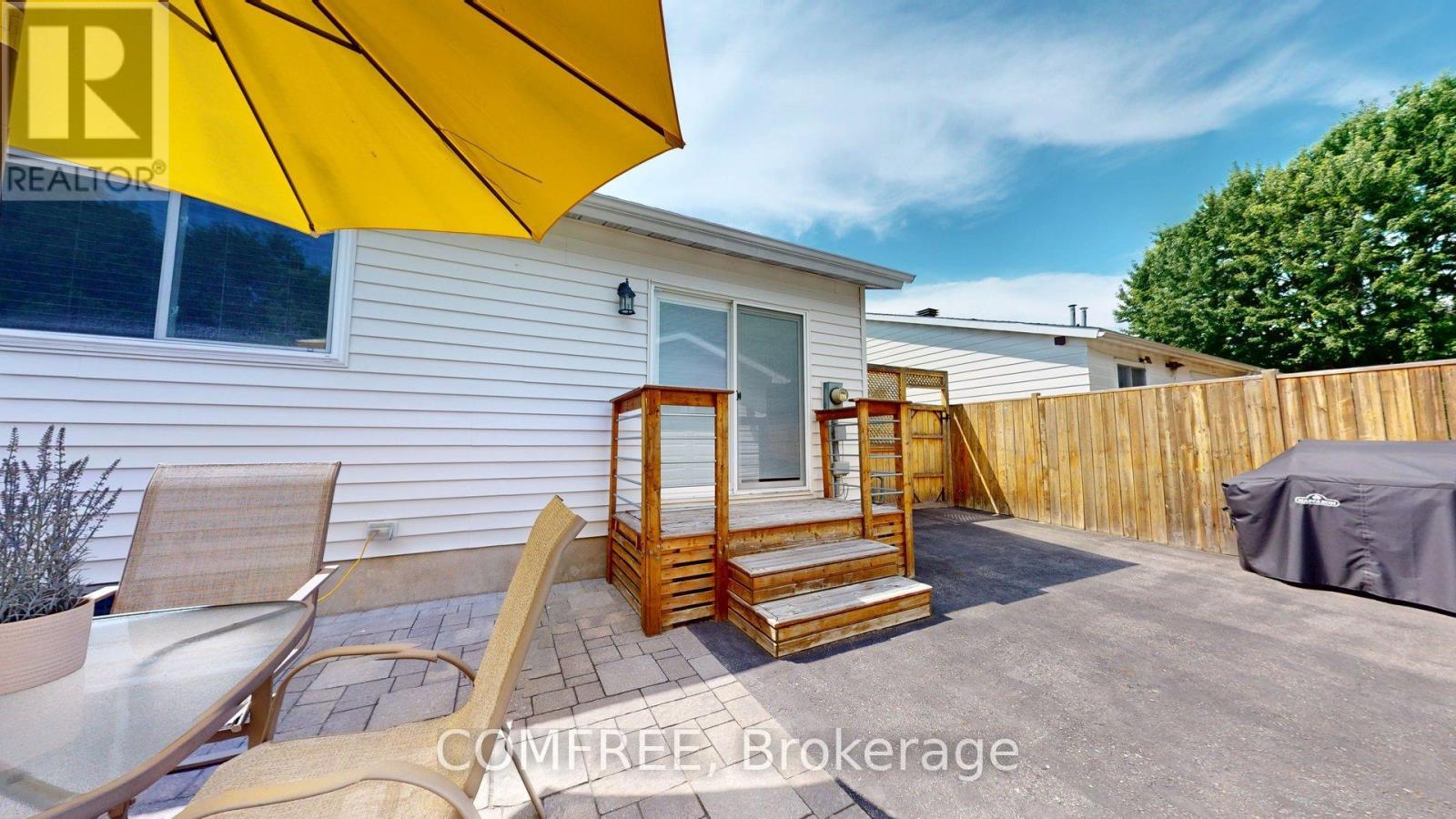 55 Binscarth Crescent, Ottawa, Ontario  K2L 1R9 - Photo 30 - X12280146