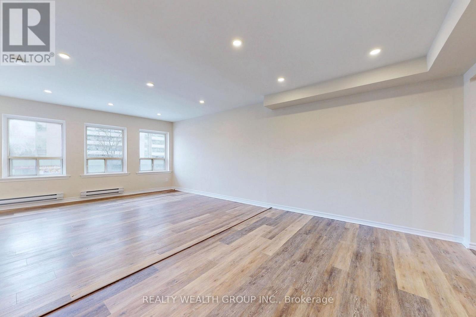 6068a Yonge Street, Toronto, Ontario  M2M 3W6 - Photo 5 - C12280018