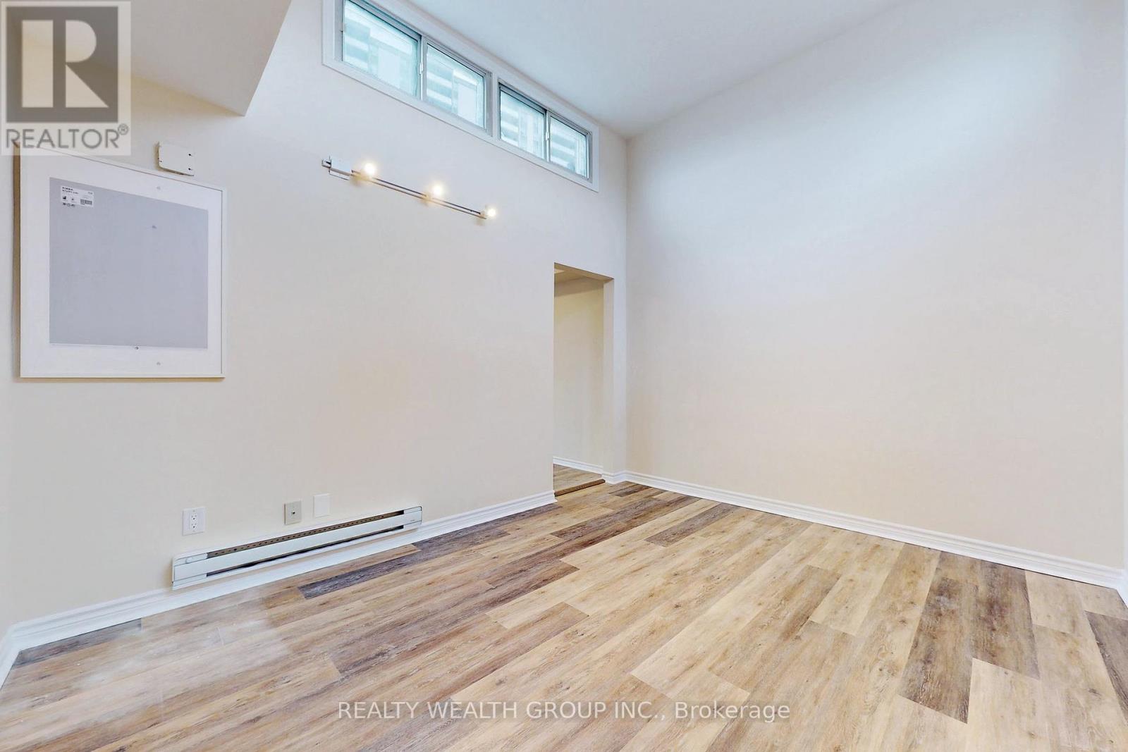 6068a Yonge Street, Toronto, Ontario  M2M 3W6 - Photo 7 - C12280018