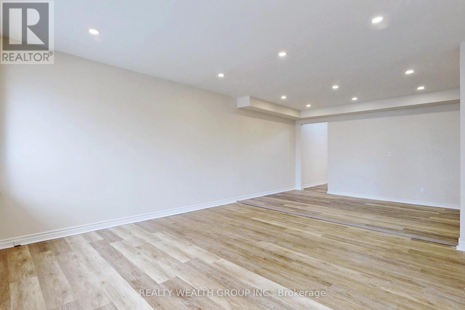 6068a Yonge Street, Toronto, Ontario  M2M 3W6 - Photo 8 - C12280018