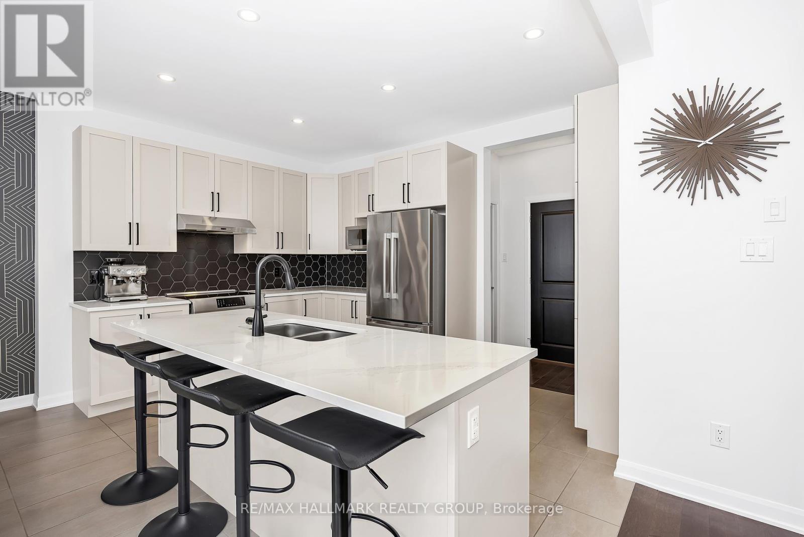 756 Cappamore Drive, Ottawa, Ontario  K2J 6W3 - Photo 9 - X12270189