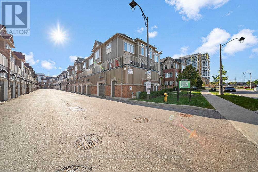 Property at 22 - 2500 HILL RISE COURT image 3