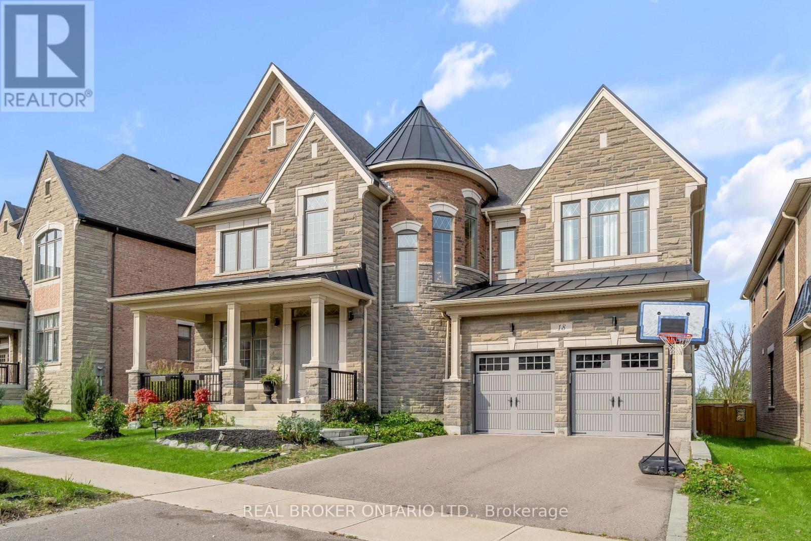 Property at 18 RIDGEPOINT ROAD image 3