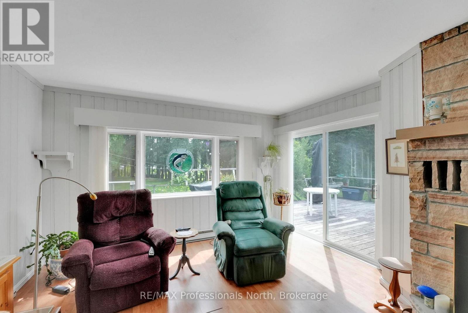 10 Stouffer Street, Minden Hills, Ontario  K0M 2K0 - Photo 11 - X12280086