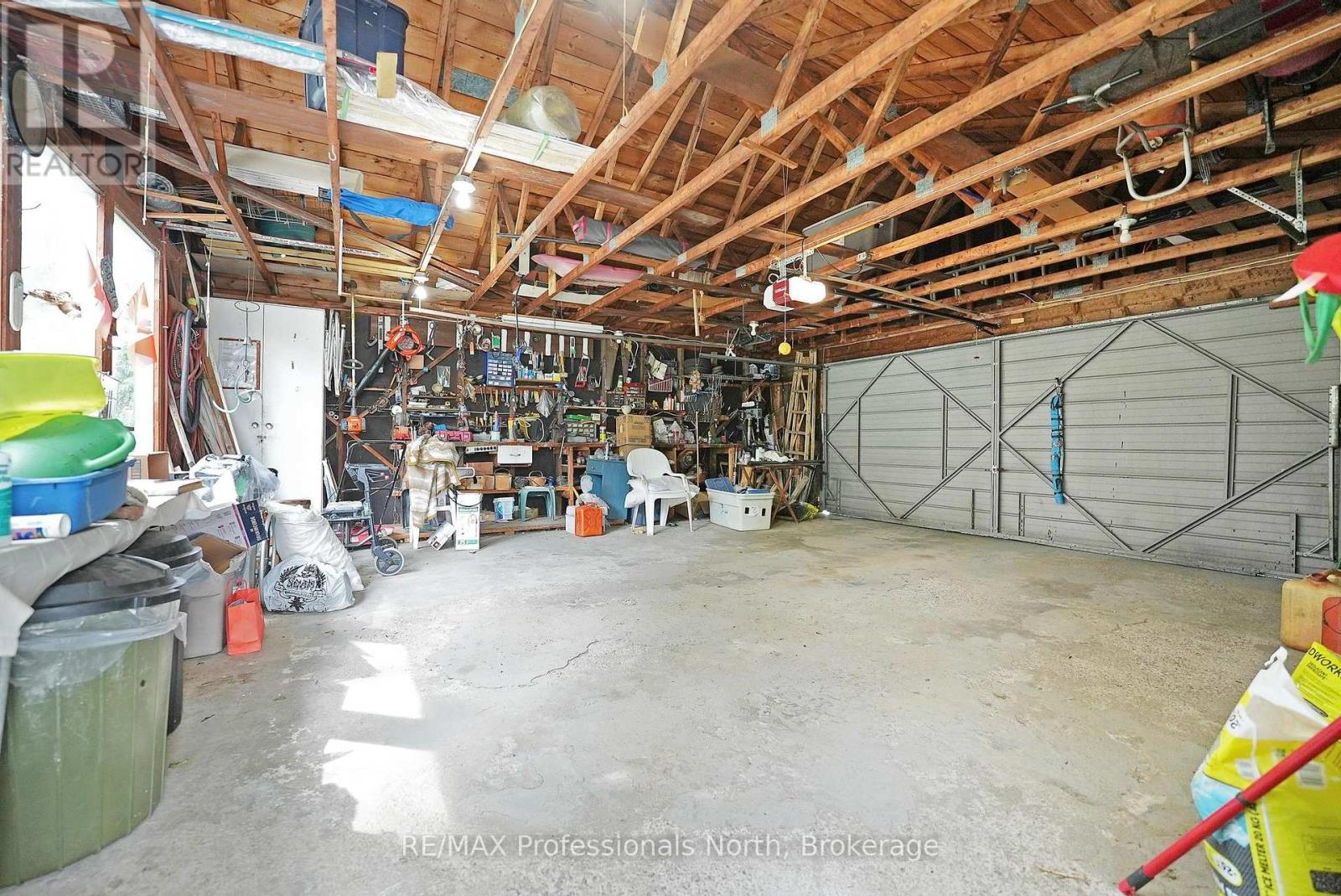 10 Stouffer Street, Minden Hills, Ontario  K0M 2K0 - Photo 45 - X12280086