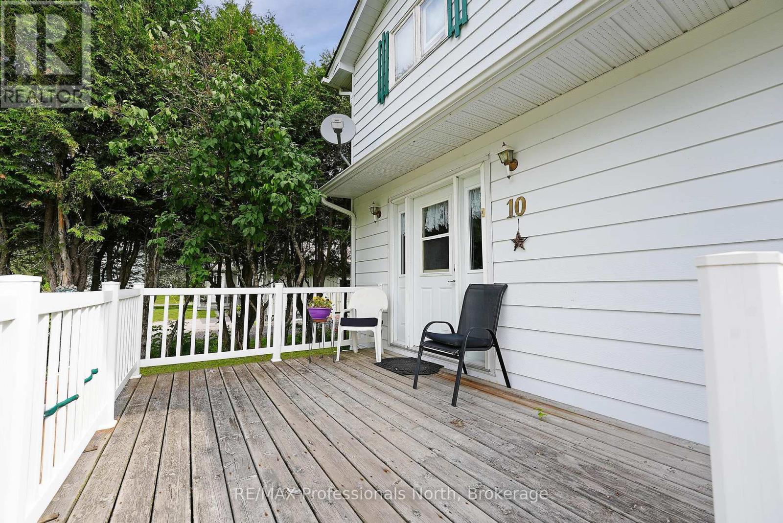 10 Stouffer Street, Minden Hills, Ontario  K0M 2K0 - Photo 5 - X12280086