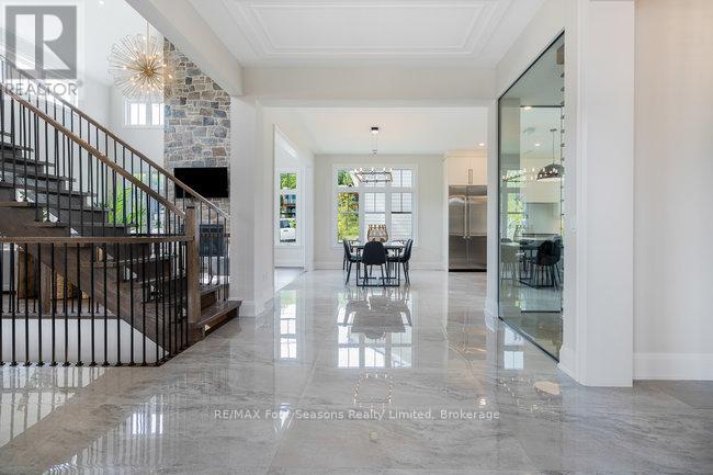 Property at 101 GRINDELWALD COURT image 5