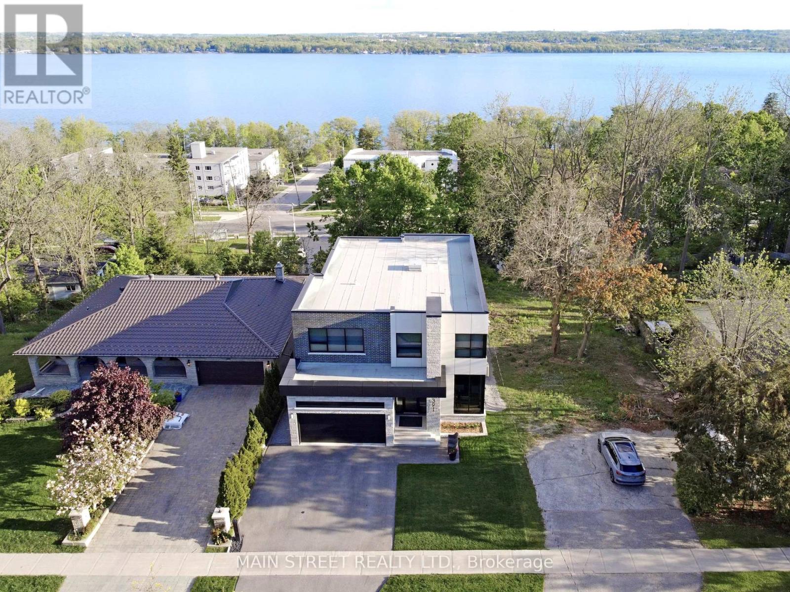 Property at 391 CODRINGTON STREET image 3