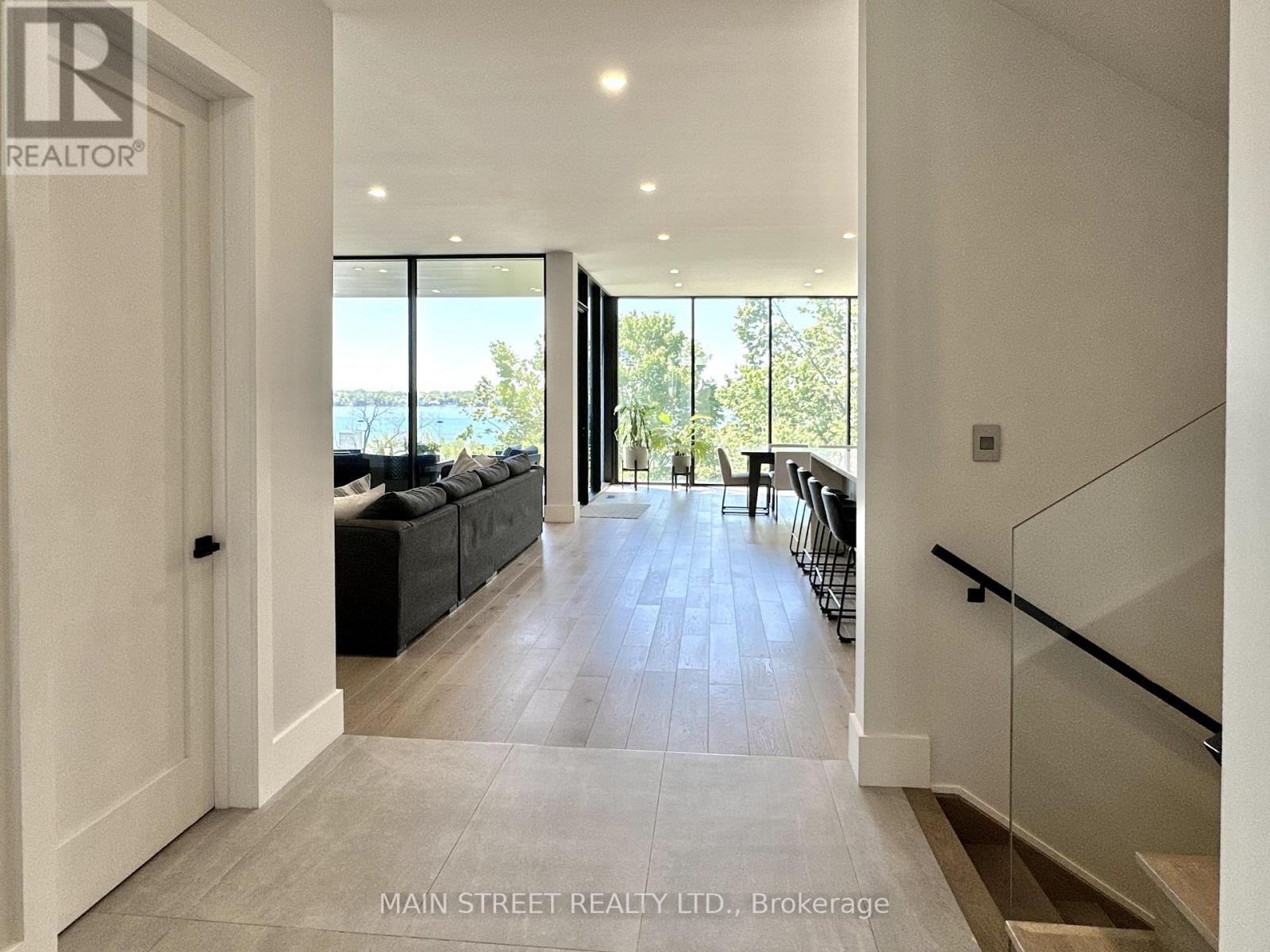 Property at 391 CODRINGTON STREET image 5