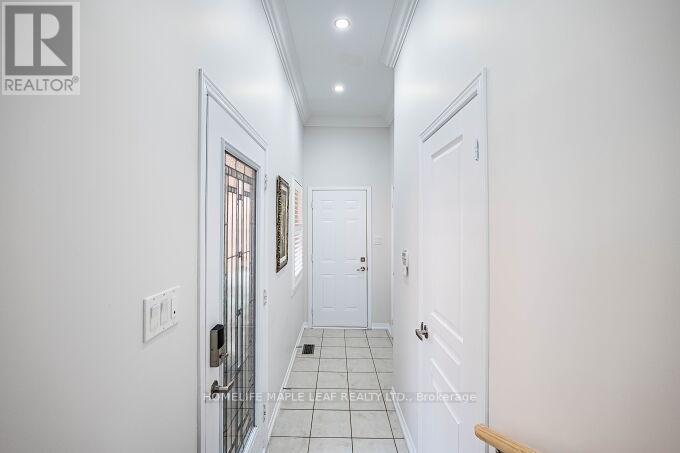 68 Fallmeadow Circle, Brampton, Ontario  L6Y 0Y7 - Photo 26 - W12280060