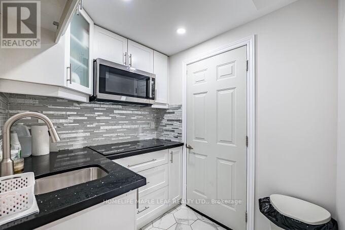 68 Fallmeadow Circle, Brampton, Ontario  L6Y 0Y7 - Photo 44 - W12280060