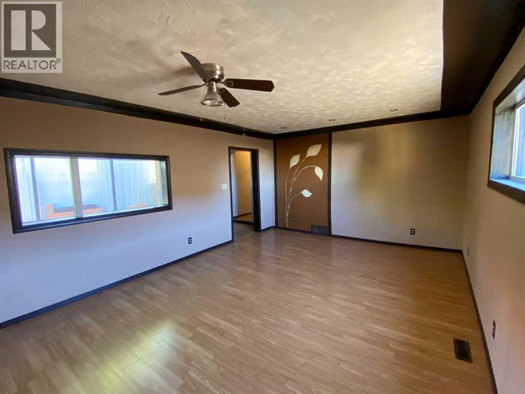 165 Centre Street, Tilley, Alberta  T0J 3K0 - Photo 32 - A2162324