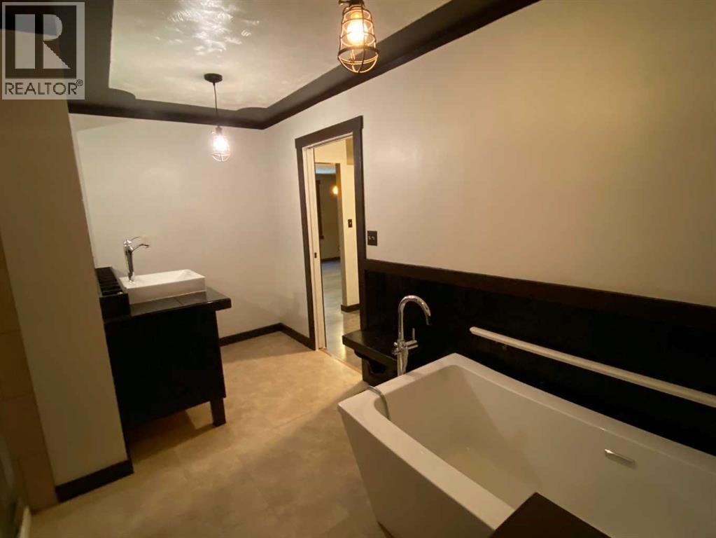 165 Centre Street, Tilley, Alberta  T0J 3K0 - Photo 26 - A2162324