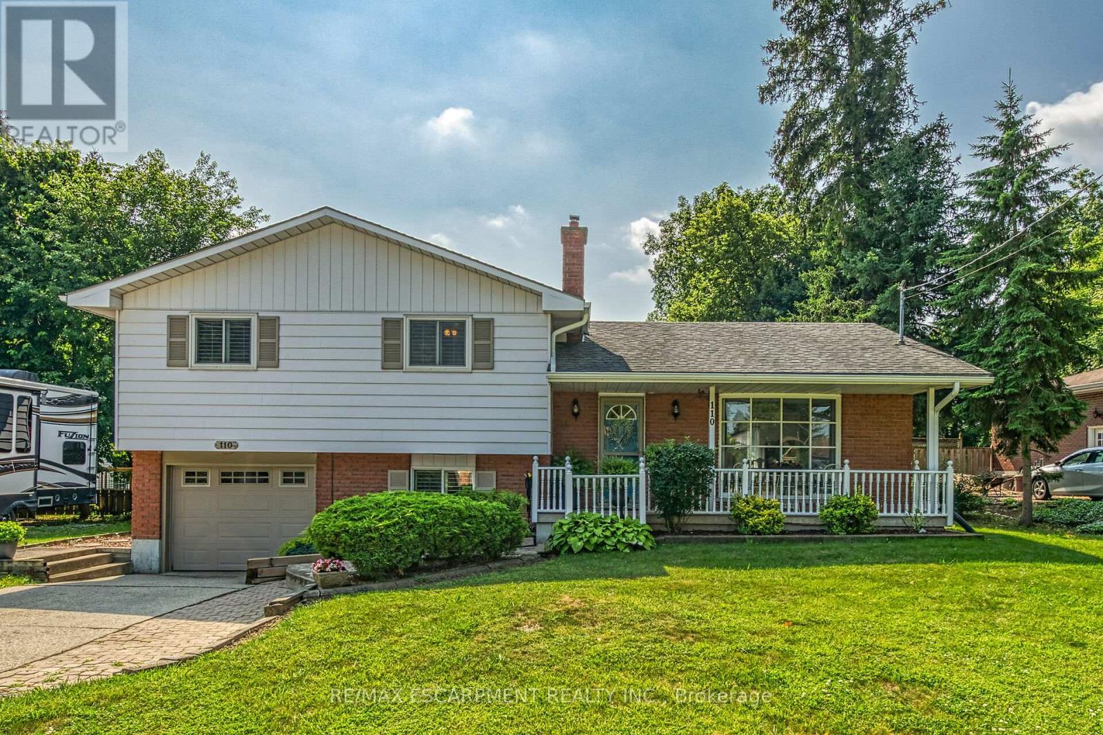 Property at 110 AYR STREET image 2