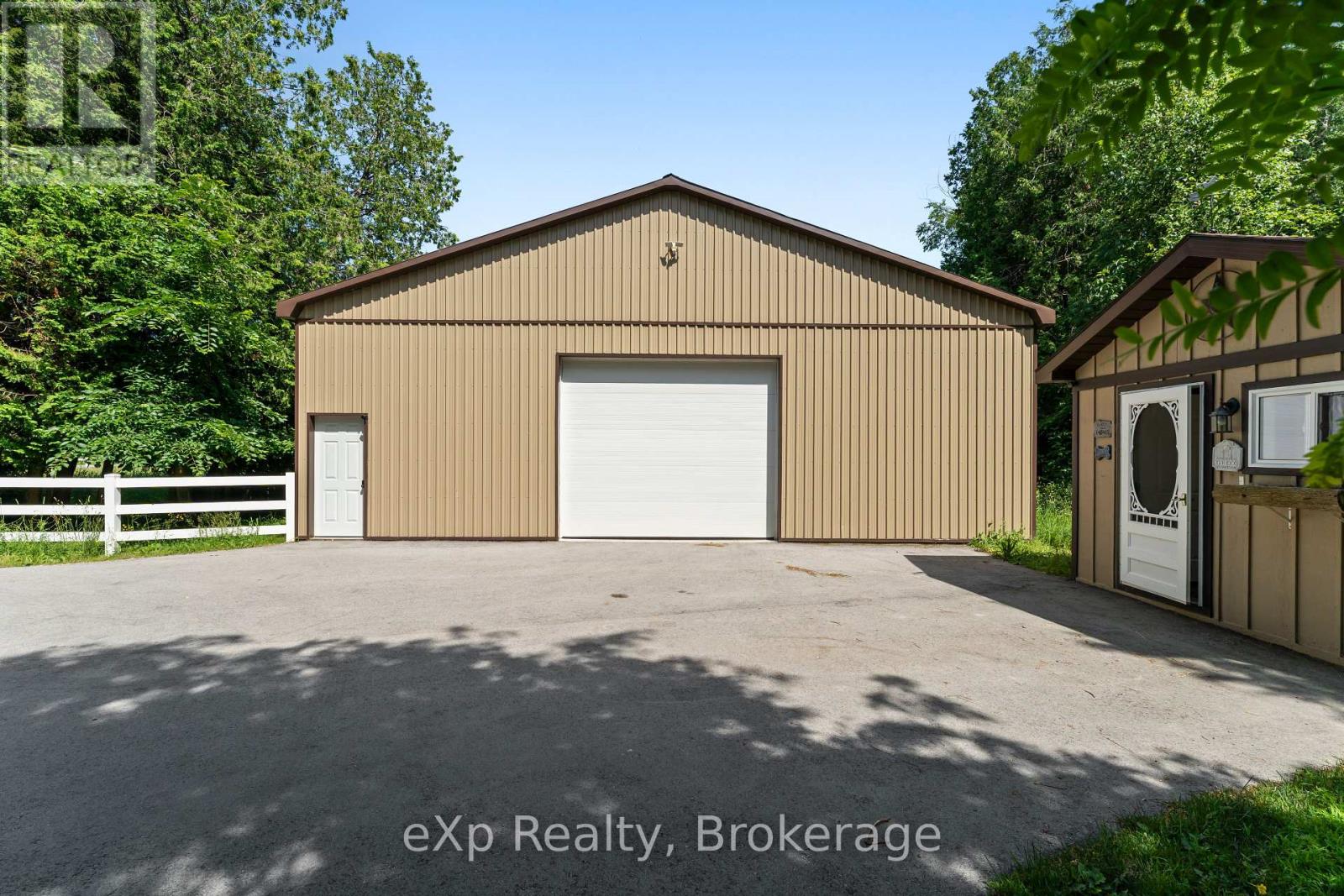 742 Silver Lake Road, South Bruce Peninsula, Ontario  N0H 1P0 - Photo 4 - X12280173