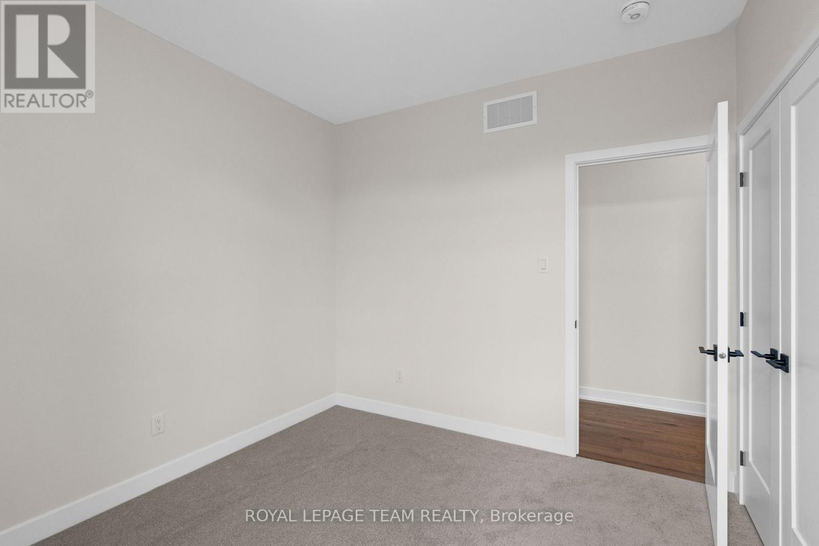 1039 Moore Street, Brockville, Ontario  K6V 7N1 - Photo 35 - X12280244