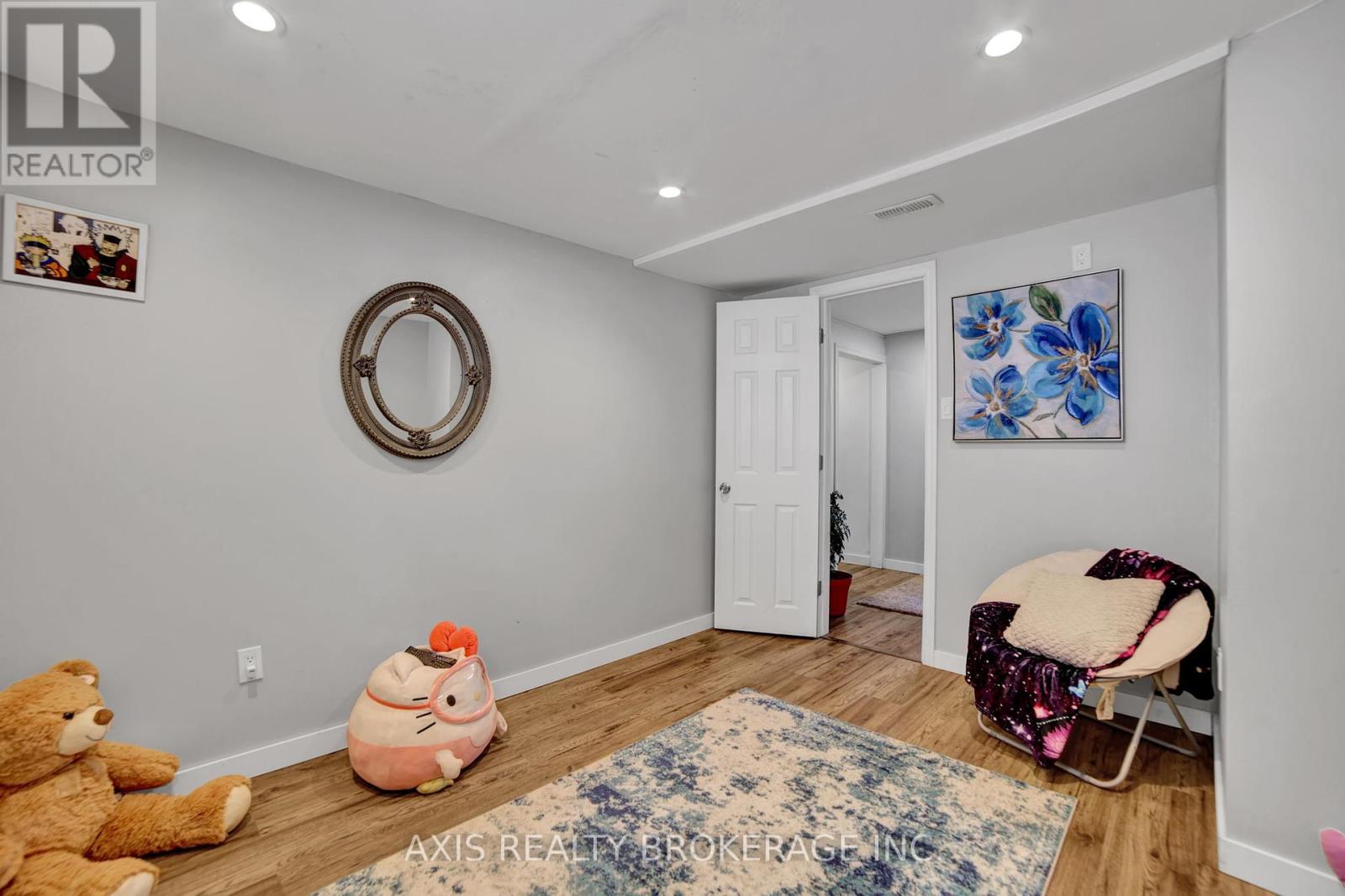 146 Woodland Drive, Midland, Ontario  L4R 4E3 - Photo 30 - S12280103