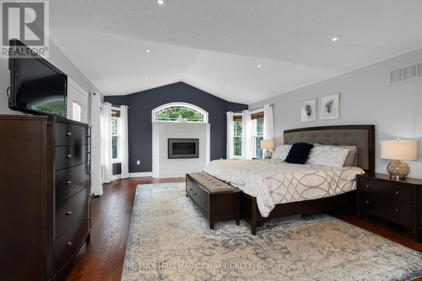 146 Lakeshore Road W, Oro-Medonte, Ontario  L0L 2E0 - Photo 21 - S12280113