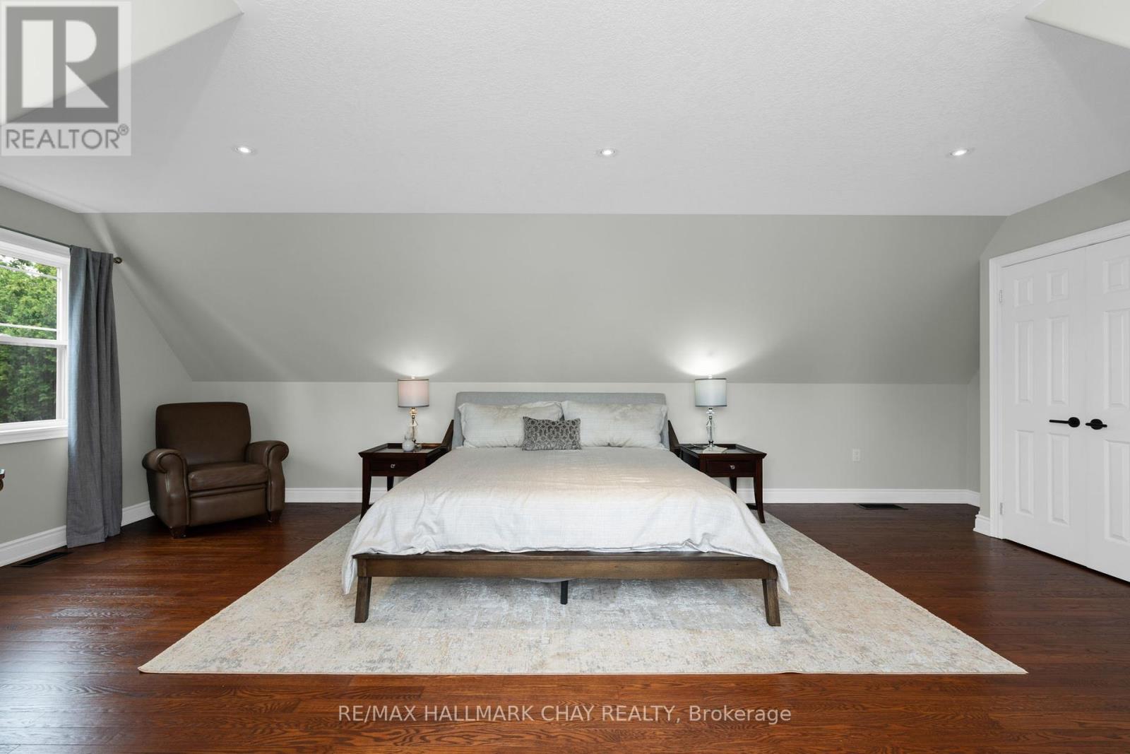 146 Lakeshore Road W, Oro-Medonte, Ontario  L0L 2E0 - Photo 34 - S12280113