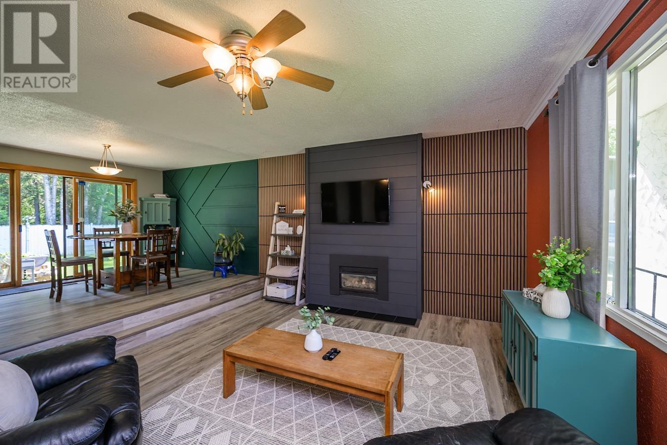 Property at 1443 BUCHANAN AVENUE image 2