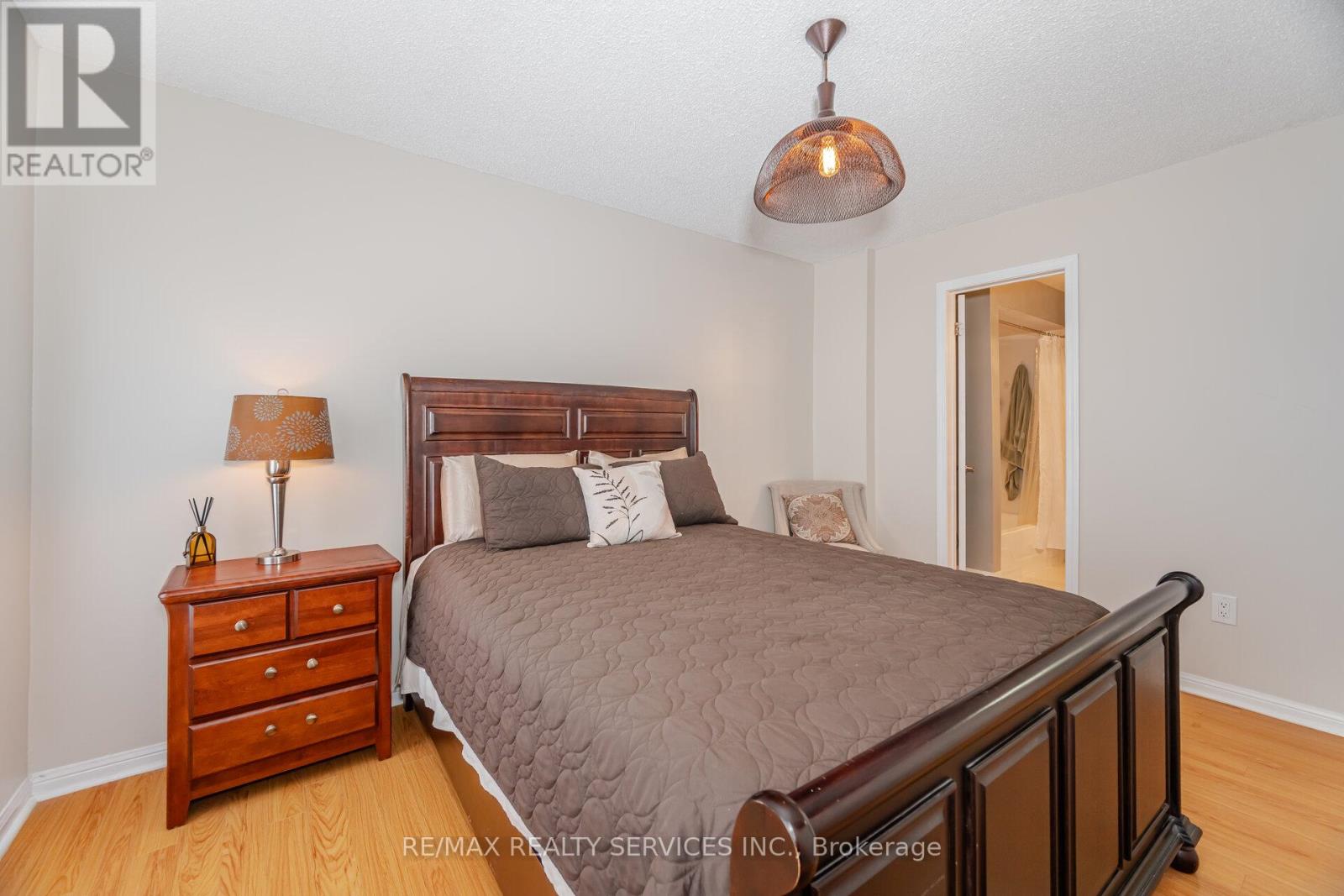 21 - 2 Clay Brick Court, Brampton, Ontario  L6V 4M7 - Photo 16 - W12280090