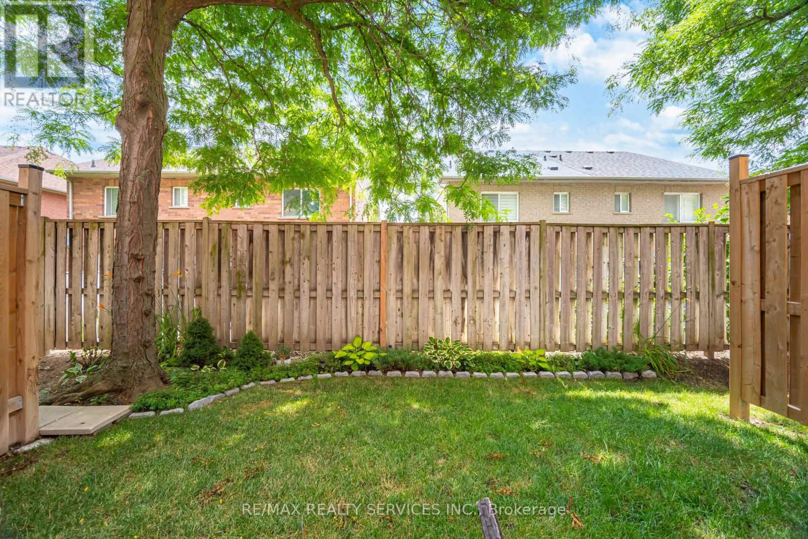 21 - 2 Clay Brick Court, Brampton, Ontario  L6V 4M7 - Photo 39 - W12280090